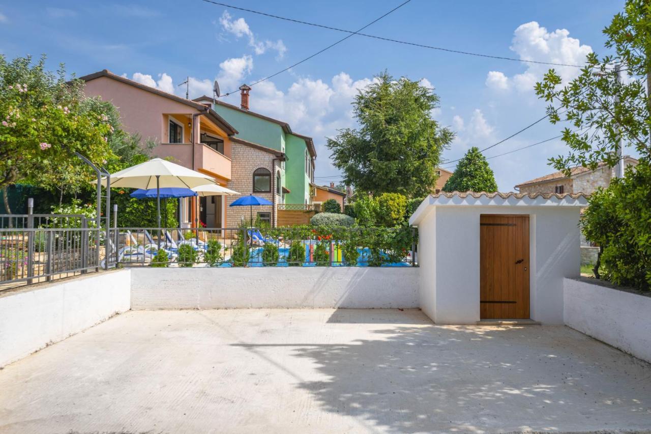 Villa Margerita With Private Pool, Yard And Parking Kastelir Ngoại thất bức ảnh