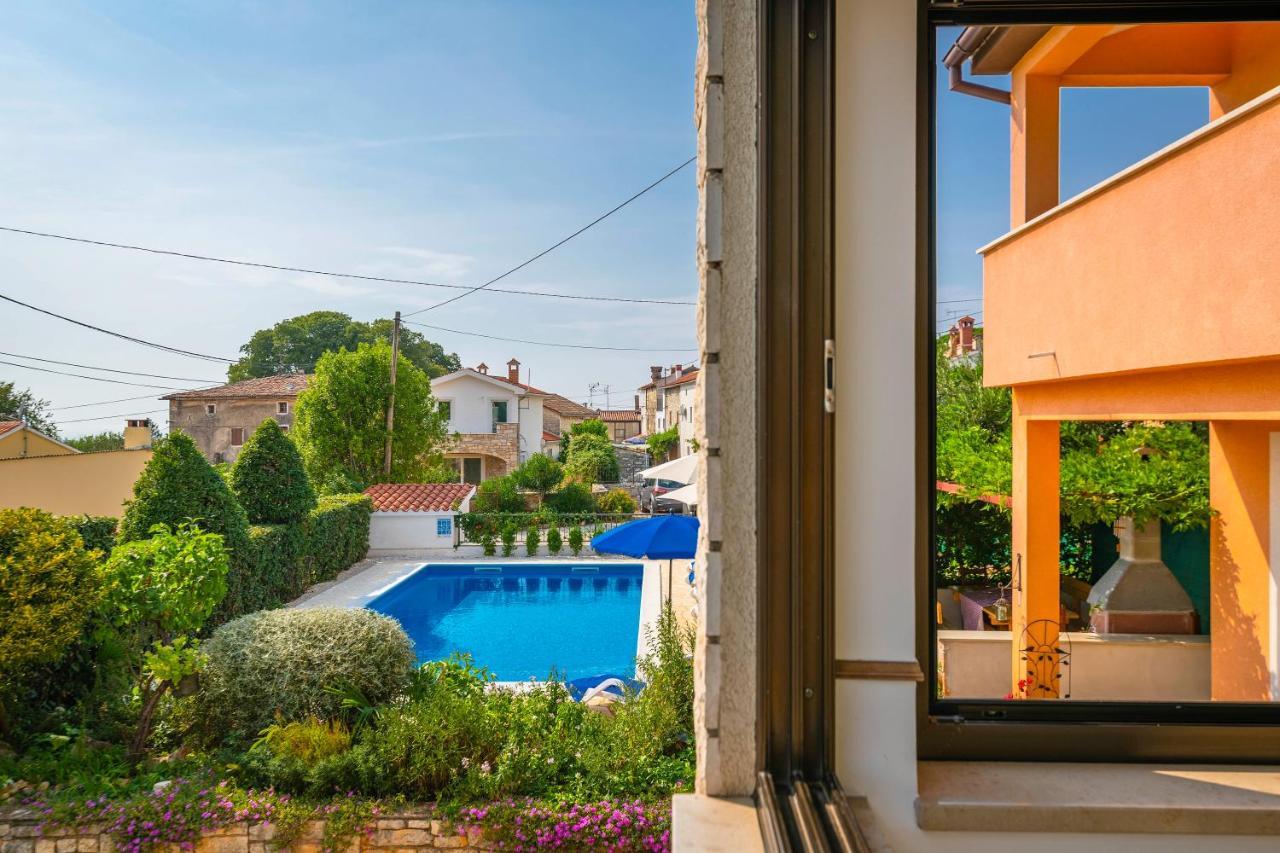 Villa Margerita With Private Pool, Yard And Parking Kastelir Ngoại thất bức ảnh