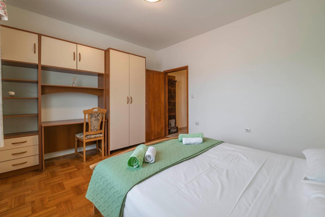 Villa Margerita With Private Pool, Yard And Parking Kastelir Ngoại thất bức ảnh
