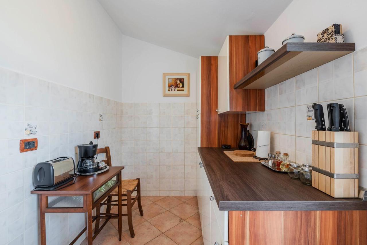 Villa Margerita With Private Pool, Yard And Parking Kastelir Ngoại thất bức ảnh