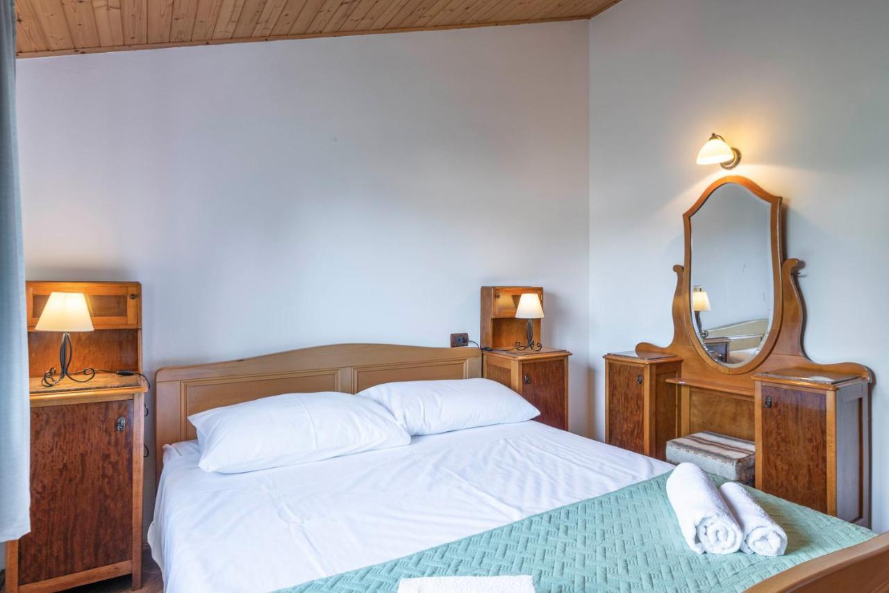 Villa Margerita With Private Pool, Yard And Parking Kastelir Ngoại thất bức ảnh