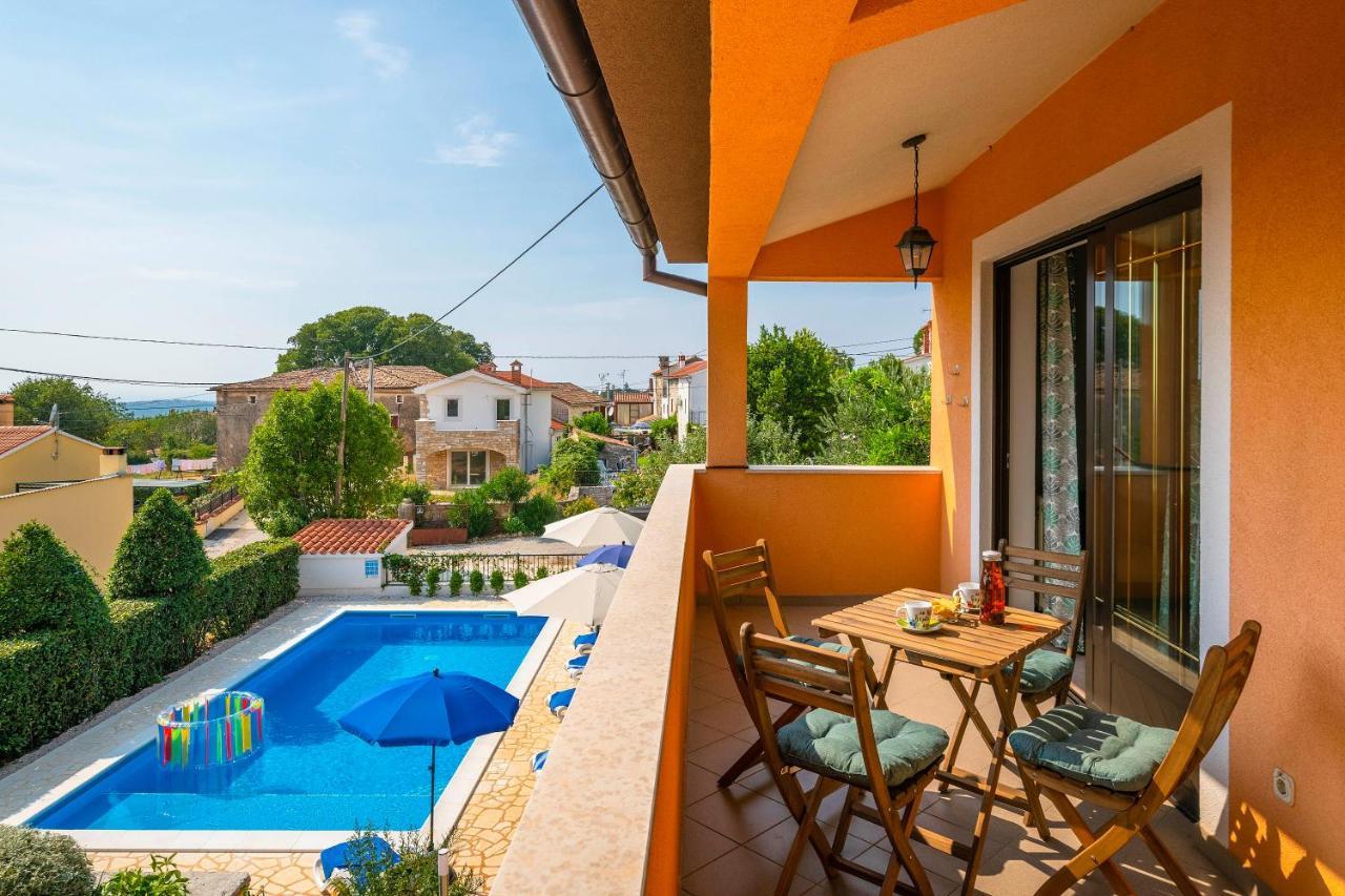 Villa Margerita With Private Pool, Yard And Parking Kastelir Ngoại thất bức ảnh