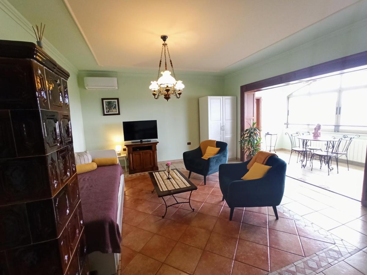 Villa Margerita With Private Pool, Yard And Parking Kastelir Ngoại thất bức ảnh