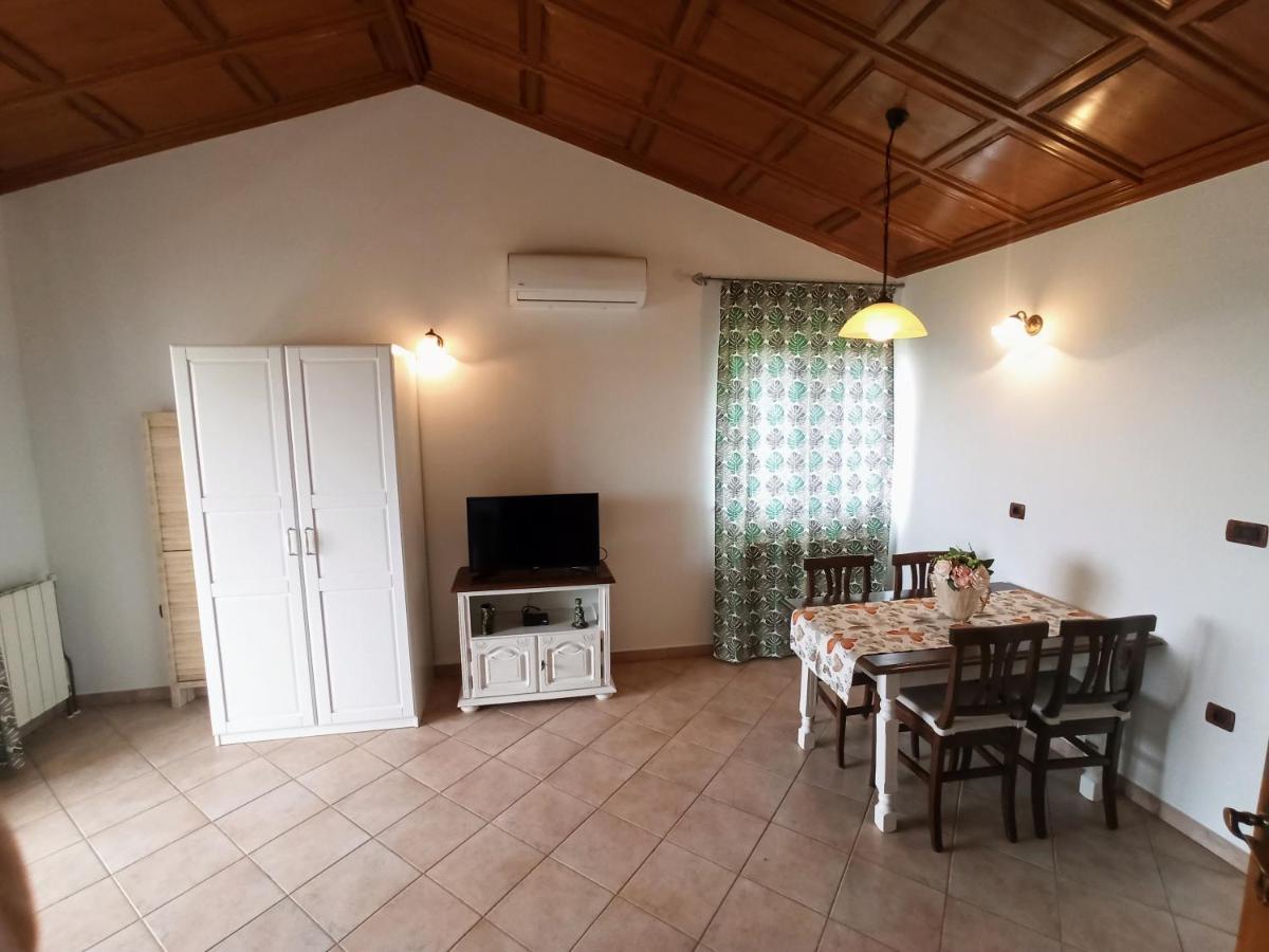 Villa Margerita With Private Pool, Yard And Parking Kastelir Ngoại thất bức ảnh